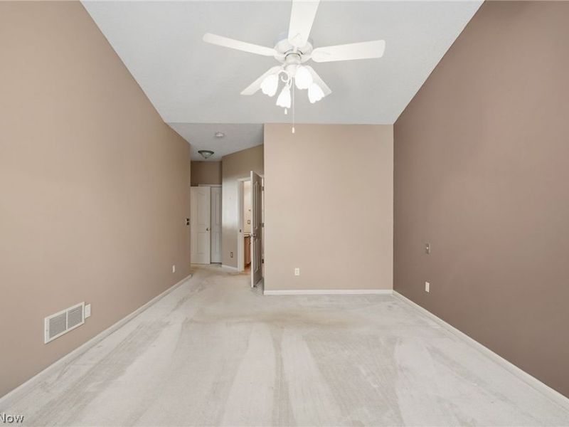 9848 Country Club Circle, Twinsburg, OH 44087 Photo 30