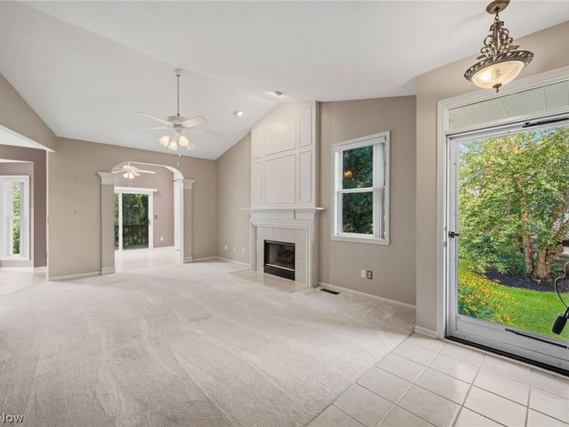 9848 Country Club Circle, Twinsburg, OH 44087 Photo 5