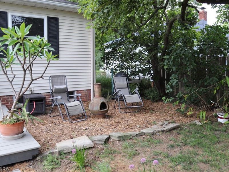 8627 Big Creek Parkway, Strongsville, OH 44149 Photo 10