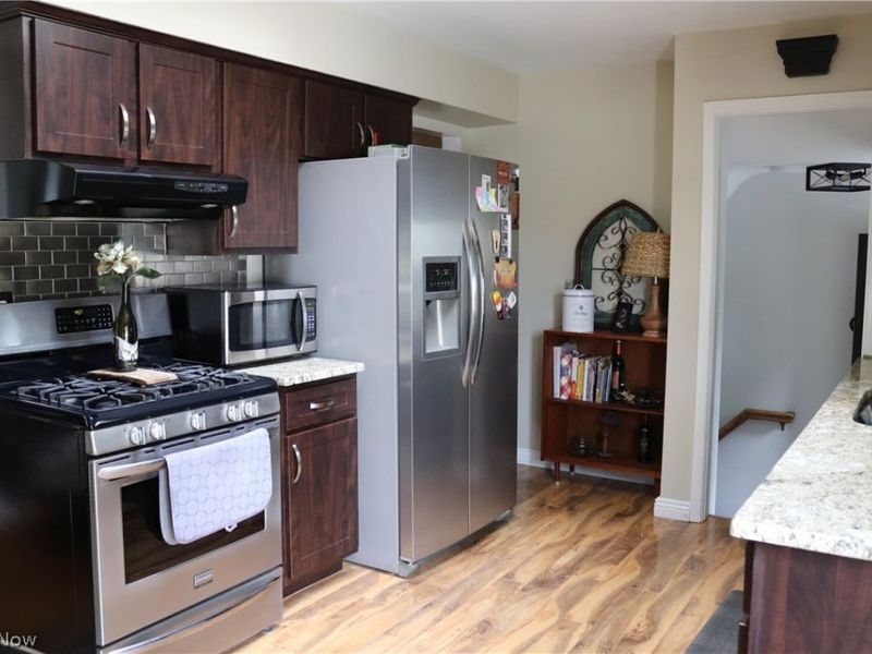 8627 Big Creek Parkway, Strongsville, OH 44149 Photo 19