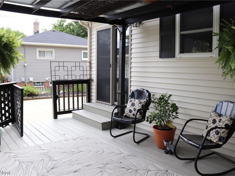 8627 Big Creek Parkway, Strongsville, OH 44149 Photo 8