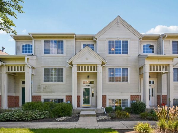 641 S Rosehall Lane , Round Lake, IL 60073