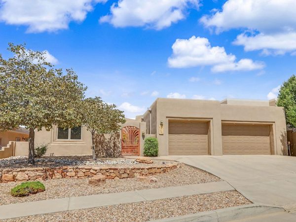 7419 Blue Moon Lane NE, Albuquerque, NM 87113
