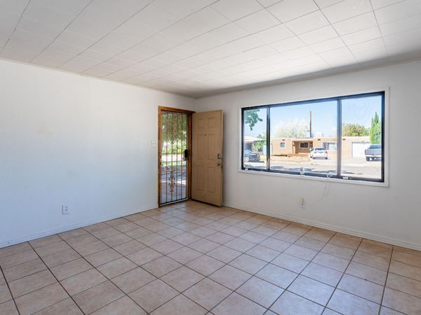 1212 Propps Street NE, Albuquerque, NM 87112