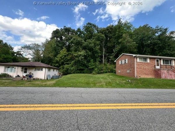 807 Elvira Road, Dunbar, WV 25064