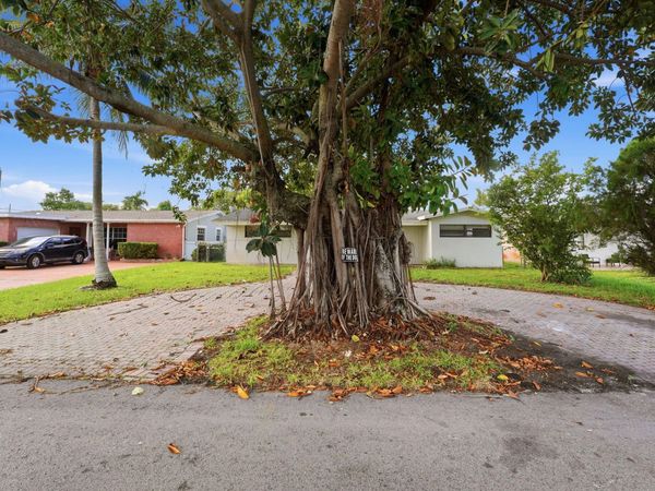 6516 SW 33RD Street, Miramar, FL 33023