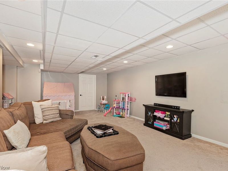 32905 Seneca Drive, Solon, OH 44139 Photo 32