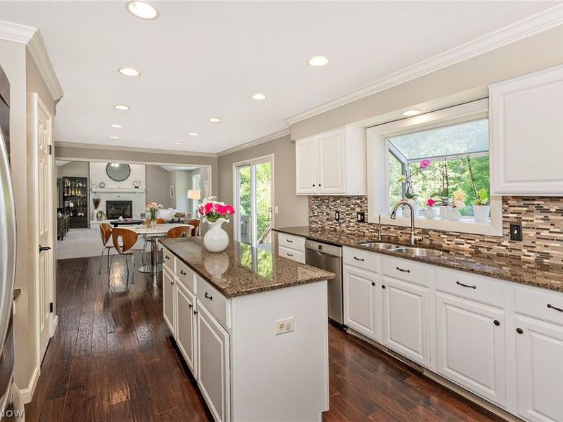 32905 Seneca Drive, Solon, OH 44139 Photo 8