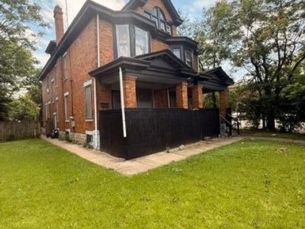 1423 E Main Street , Columbus, OH 43205