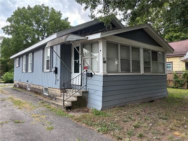 210 Matty Avenue , Syracuse, NY 13211