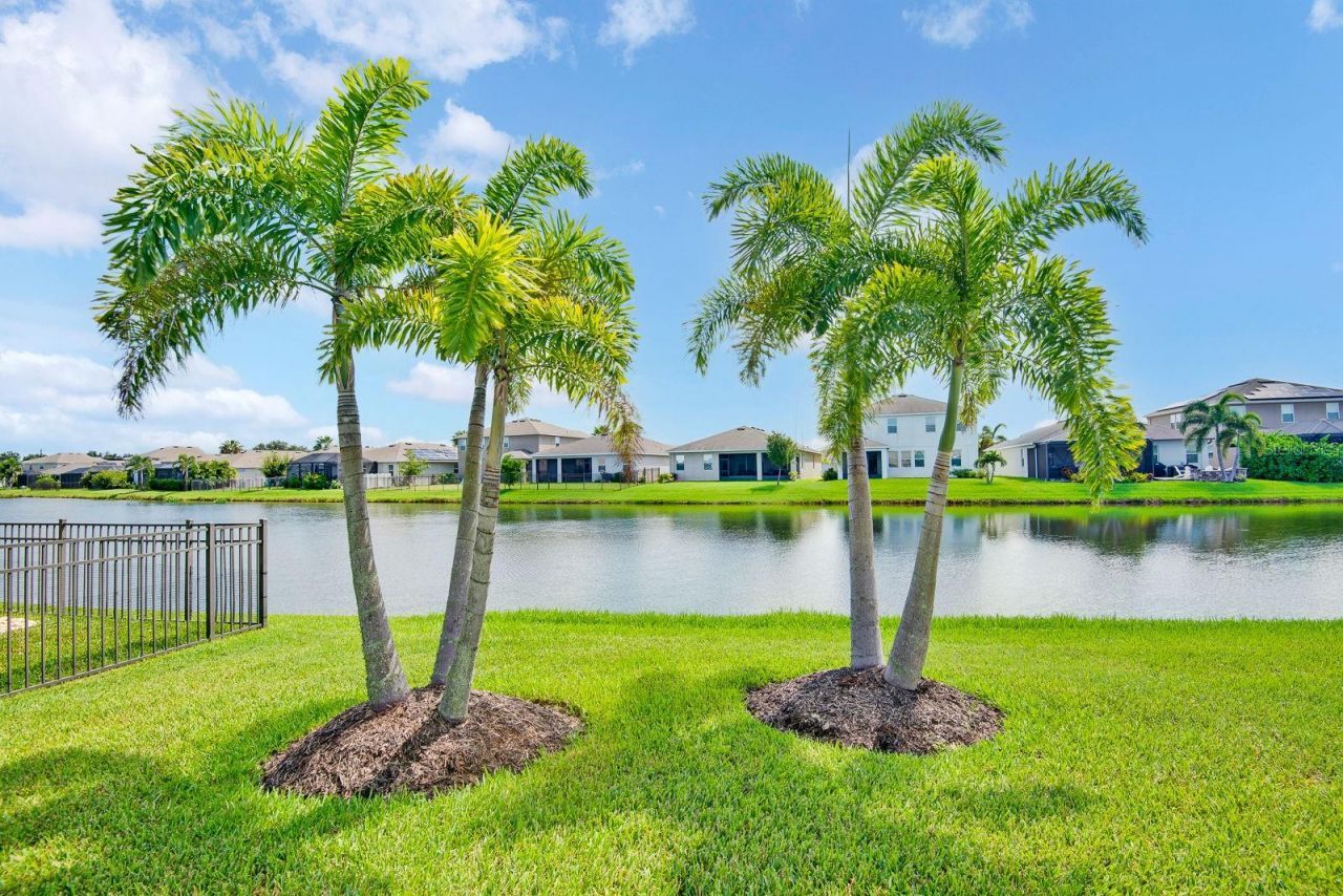 6435 Devesta Loop, Palmetto, FL 34221 Photo