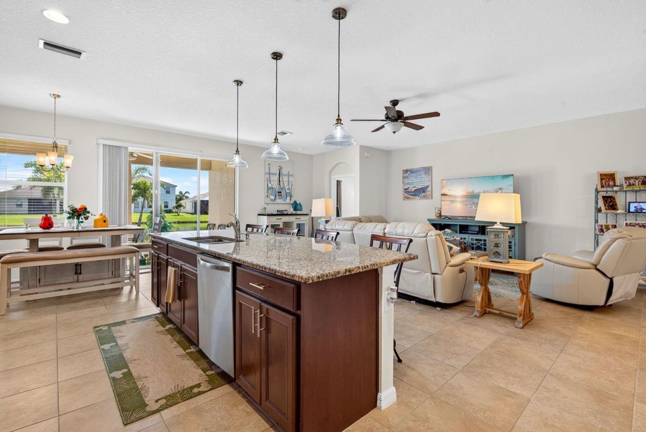 6435 Devesta Loop, Palmetto, FL 34221 Photo