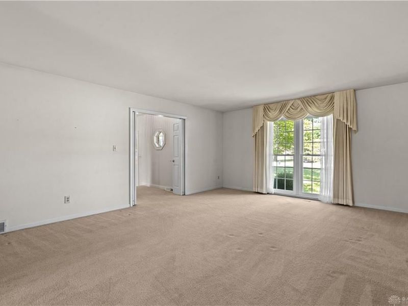 5277 Gabbard Drive, Trenton, OH 45067 Photo 8