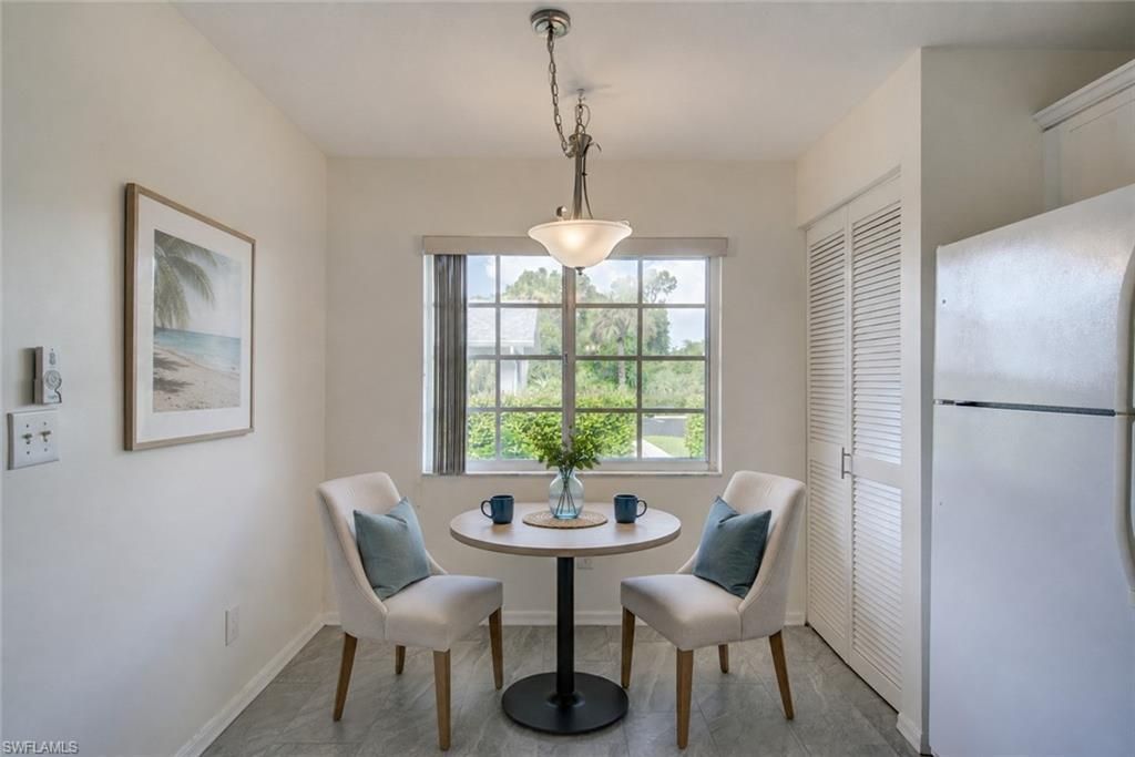 228 Belina Dr, Unit 5-605, Naples, FL 34104 Photo