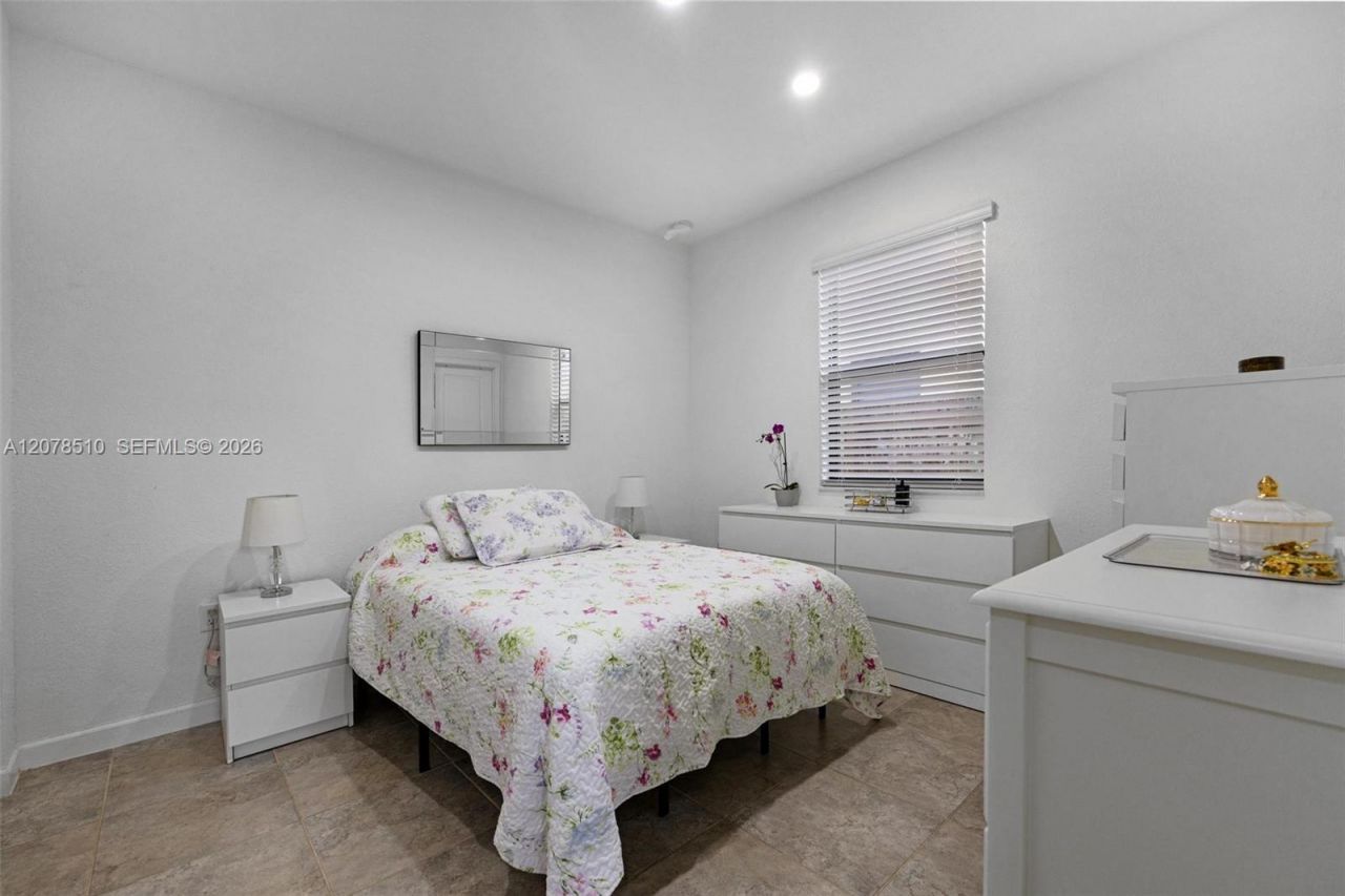 2475 SE 1st St , Homestead, FL 33033 Photo