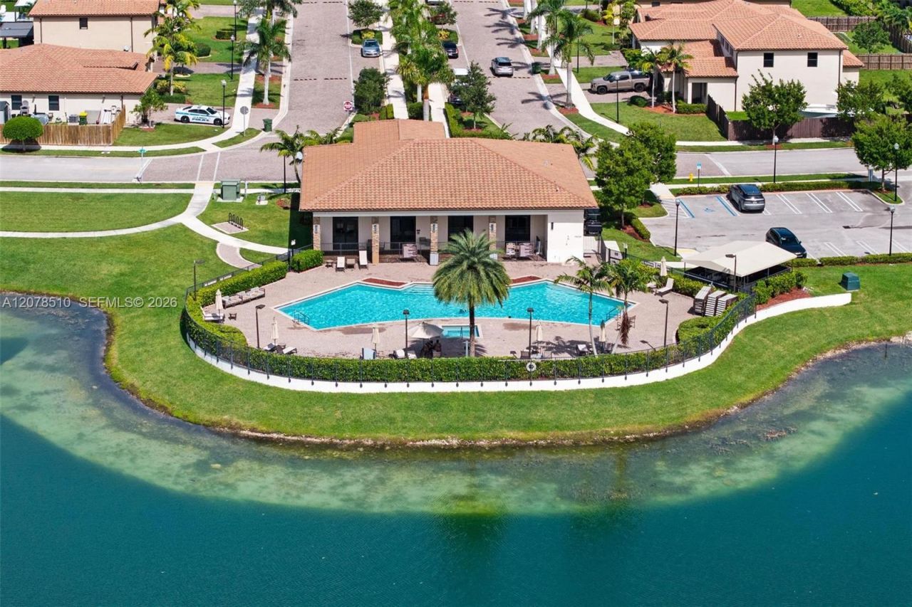 2475 SE 1st St , Homestead, FL 33033 Photo
