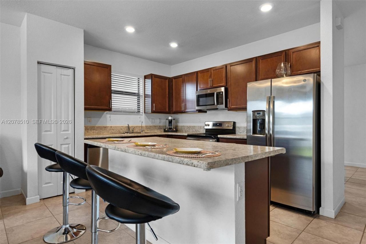 2475 SE 1st St , Homestead, FL 33033 Photo