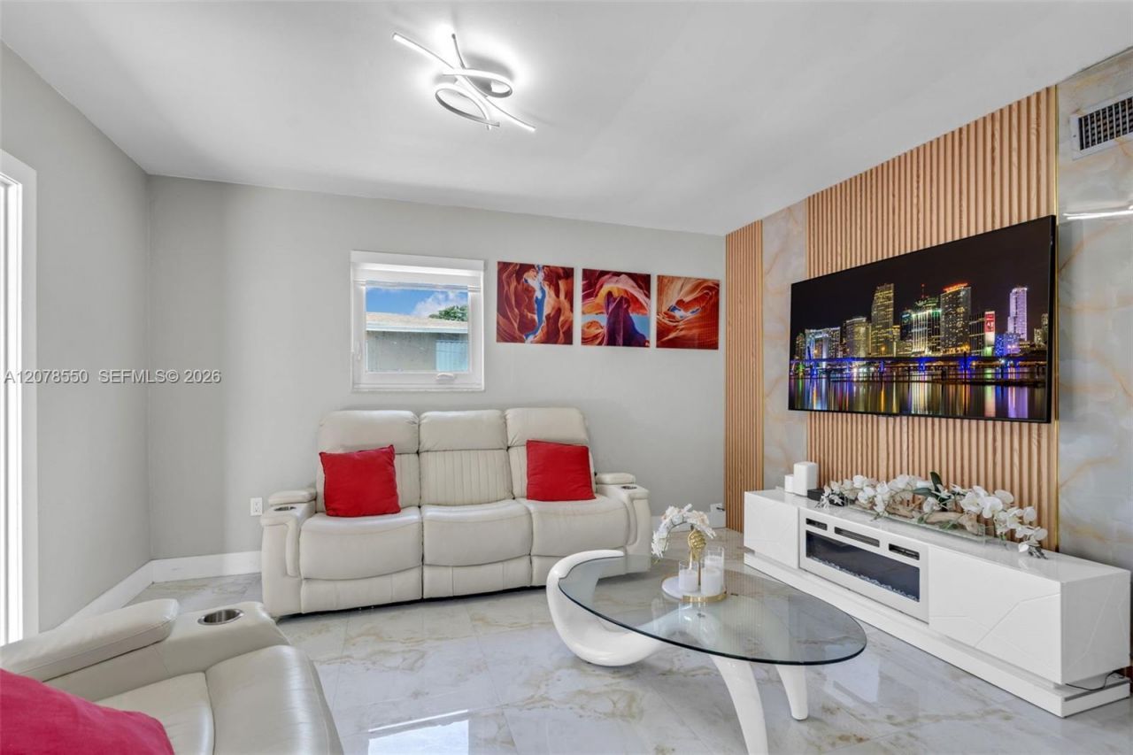 1327 SW 72nd Ave, Miami, FL 33144 Photo