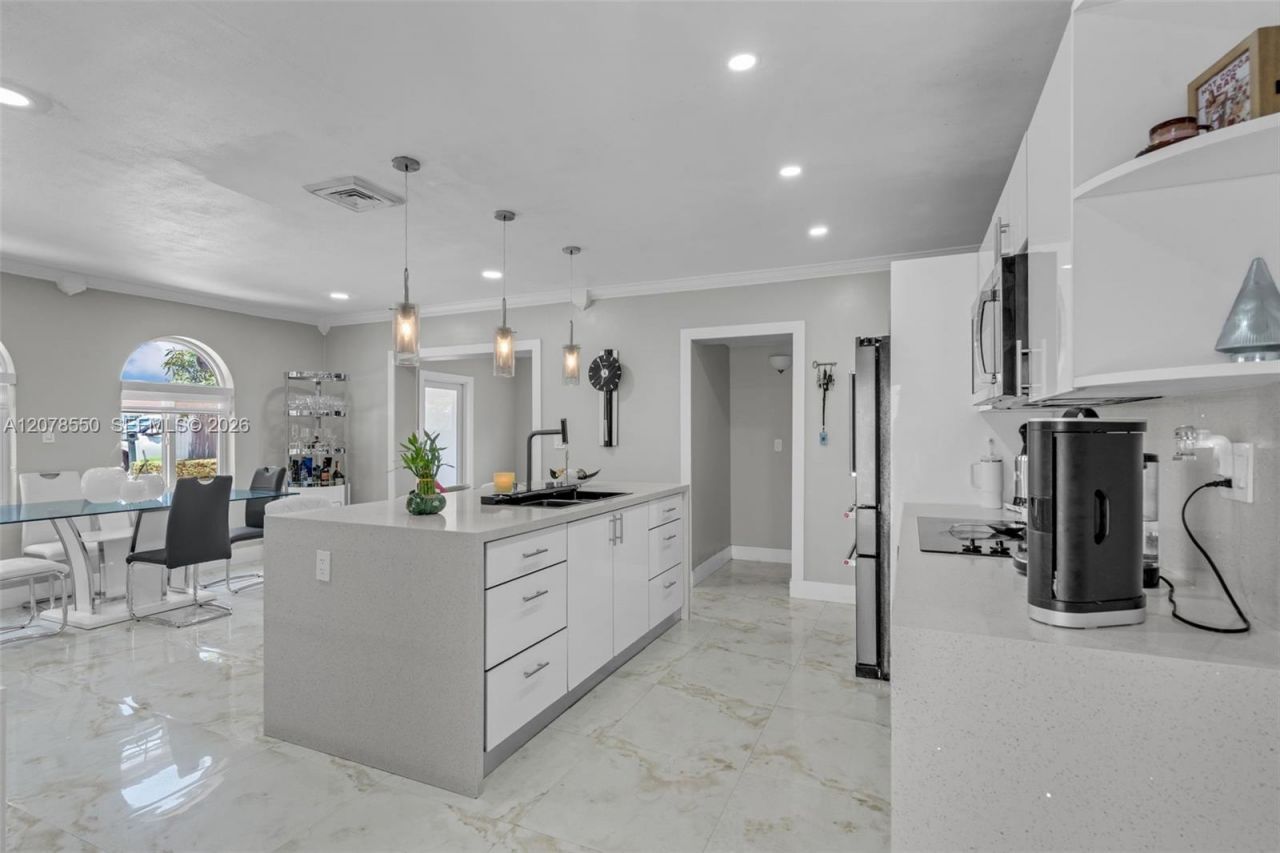 1327 SW 72nd Ave, Miami, FL 33144 Photo
