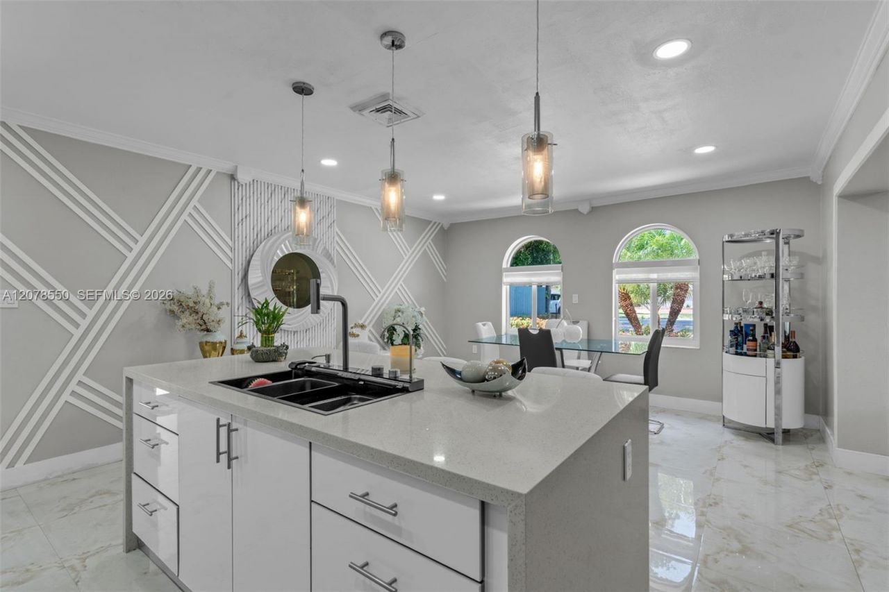 1327 SW 72nd Ave, Miami, FL 33144 Photo