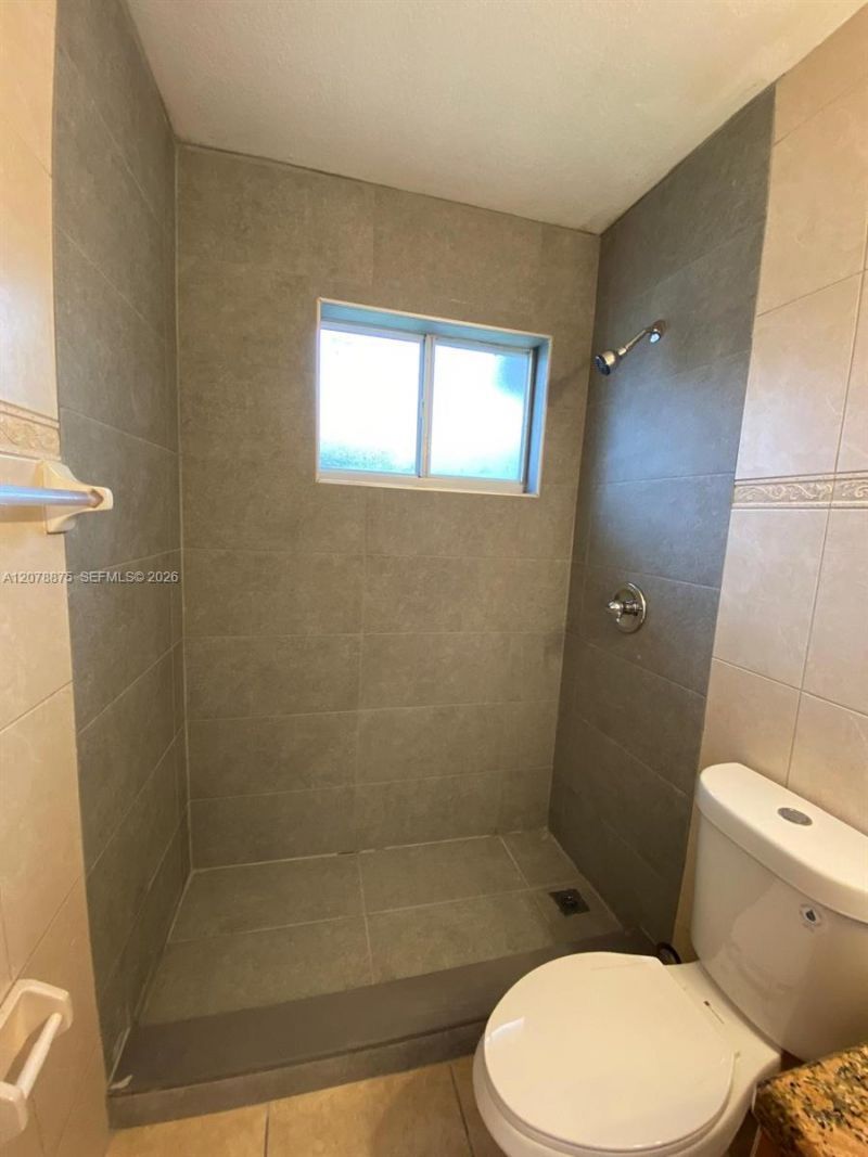 2272 NW 66th St , Miami, FL 33147 Photo