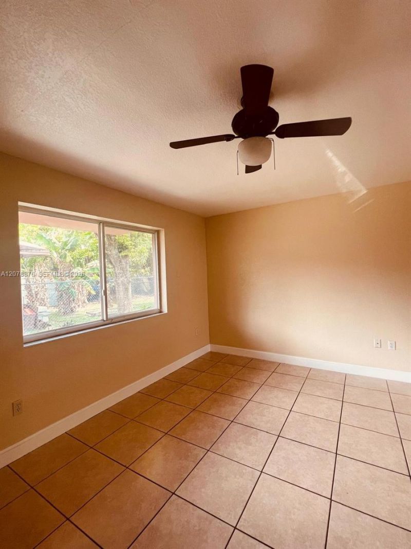 2272 NW 66th St , Miami, FL 33147 Photo
