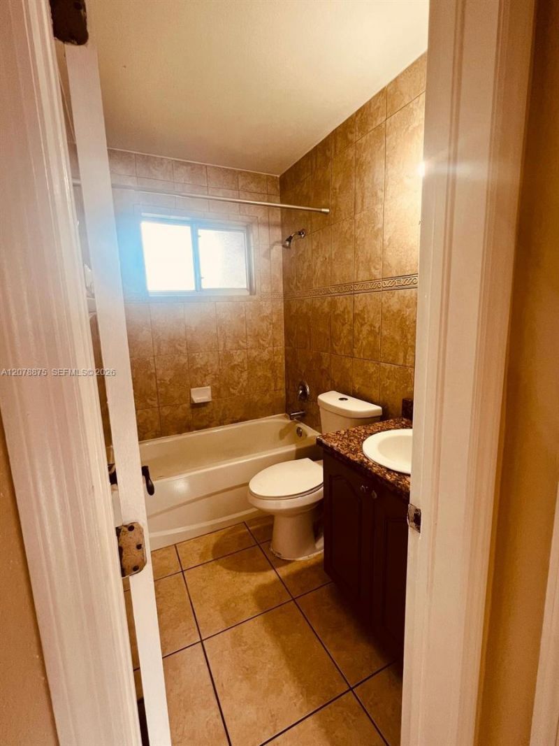 2272 NW 66th St , Miami, FL 33147 Photo