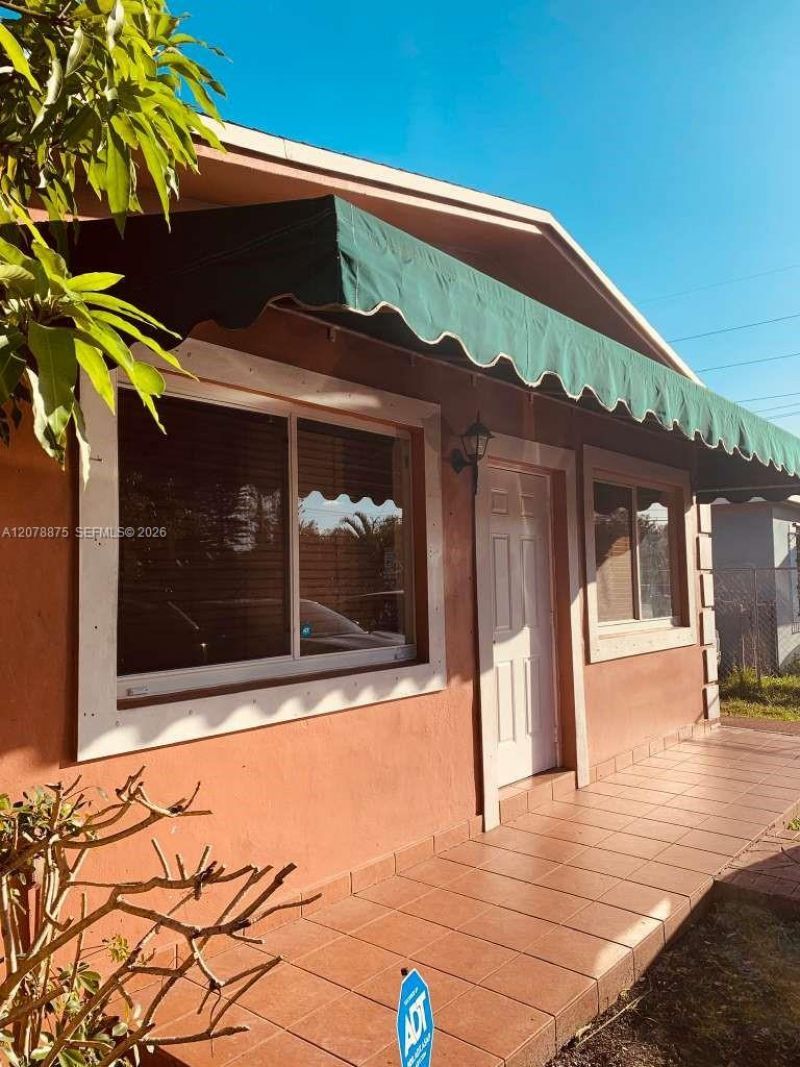 2272 NW 66th St , Miami, FL 33147 Photo