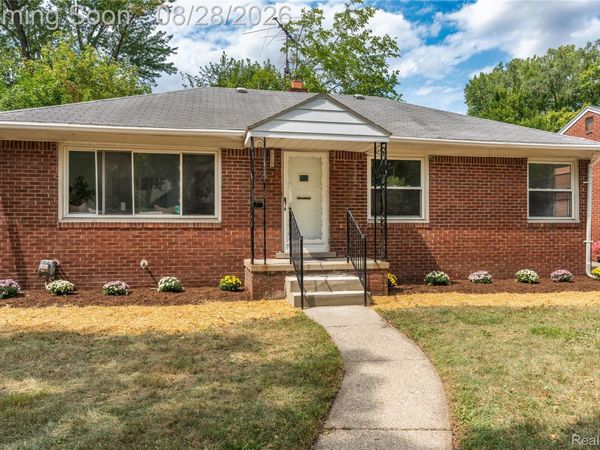 23561 Norwood Street, Oak Park, Mi 48237