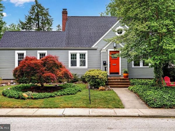 7 W COOPER AVENUE, MOORESTOWN, NJ 08057