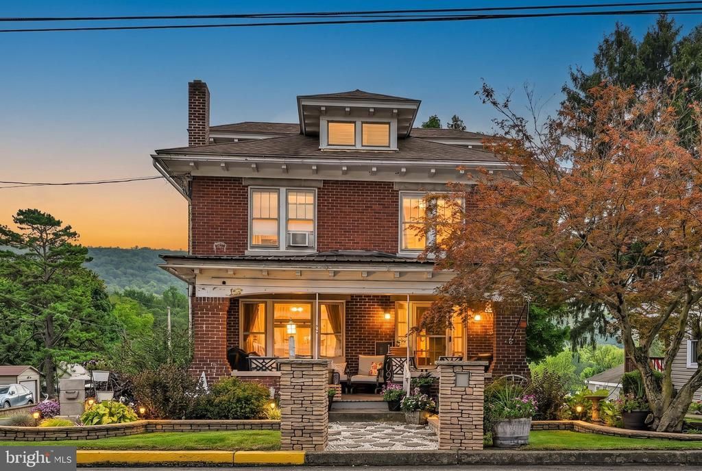 623 POTTSVILLE STREET, LYKENS, PA 17048