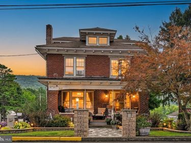 623 POTTSVILLE STREET, LYKENS, PA 17048