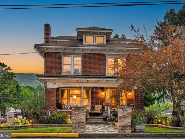 623 POTTSVILLE STREET, LYKENS, PA 17048