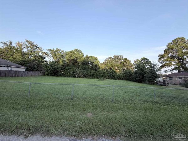 2540 N Z St, Pensacola, FL 32505