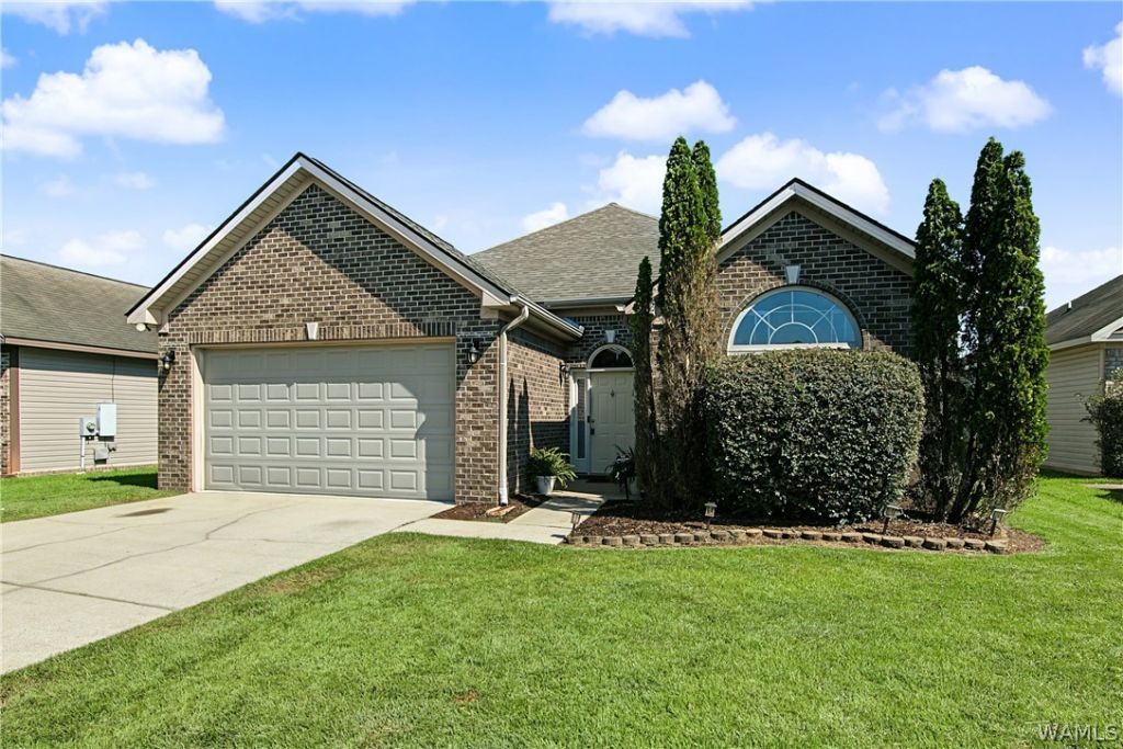 5426 Easton Lane, Northport, AL 35475 Main Photo