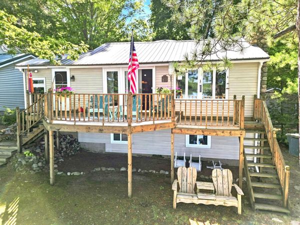 5805 Harding Road, Barryton, MI 49305