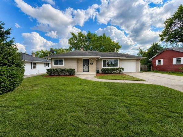3327 Thelma Street, ROCKFORD, IL 61108