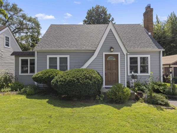 211 River Park Road, LOVES PARK, IL 61111