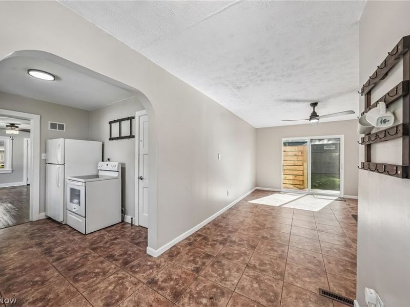 139 Simcox Street, Wadsworth, OH 44281 Photo 7