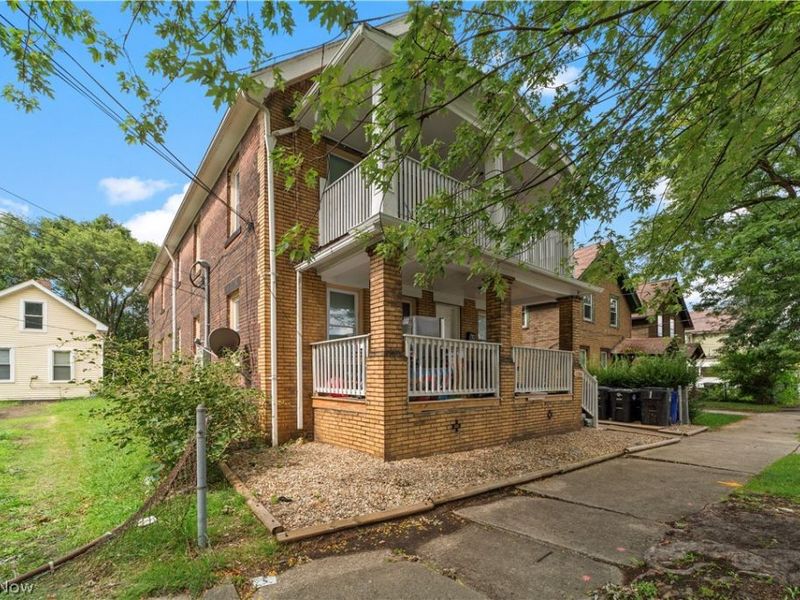 1386 E 43, Cleveland, OH 44103 Photo 3