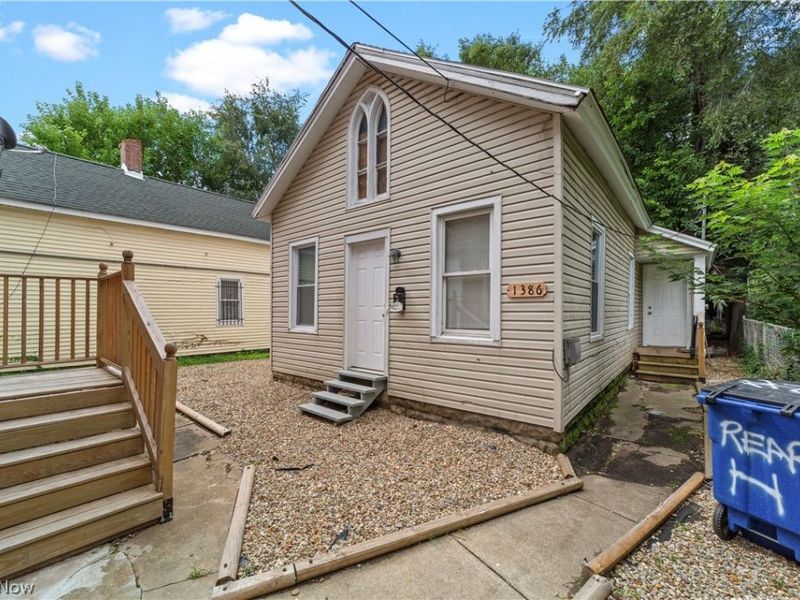 1386 E 43, Cleveland, OH 44103 Photo 4