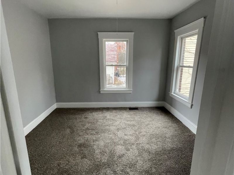 1386 E 43, Cleveland, OH 44103 Photo 9