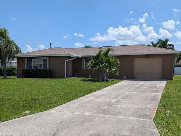 2215 SE 8th AVE, CAPE CORAL, FL 33990