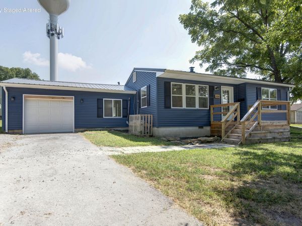 208 S Water Street , Nixa, MO 65714