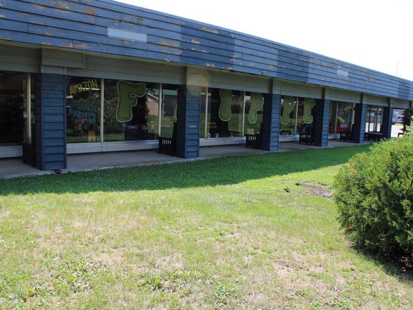 254 Winnebago Dr, Fond Du Lac, WI 54935
