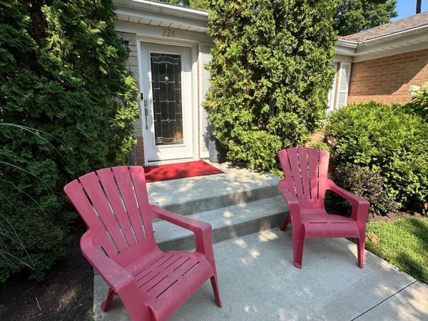 224 Lookout Dr, Lake Geneva, WI 53147