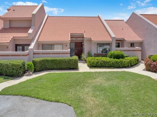 3535 SE Sandpiper Circle, Port St Lucie, FL 34952