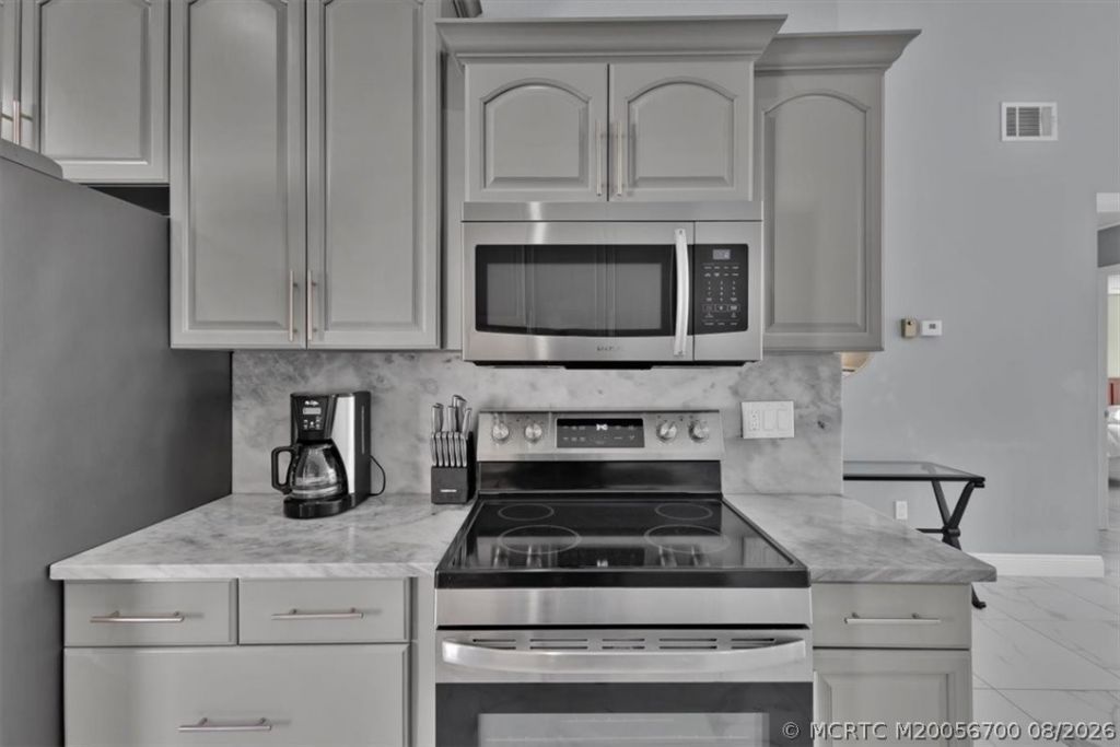 3535 SE Sandpiper Circle, Port Saint Lucie, FL 34952 Photo