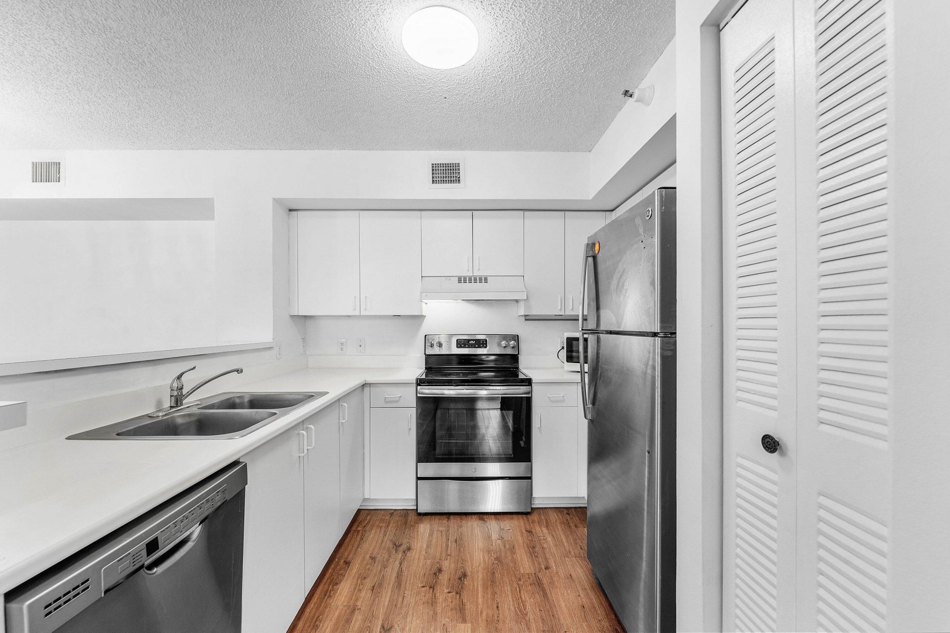 167 Yacht Club Way, Unit 205, Hypoluxo, FL 33462 Photo