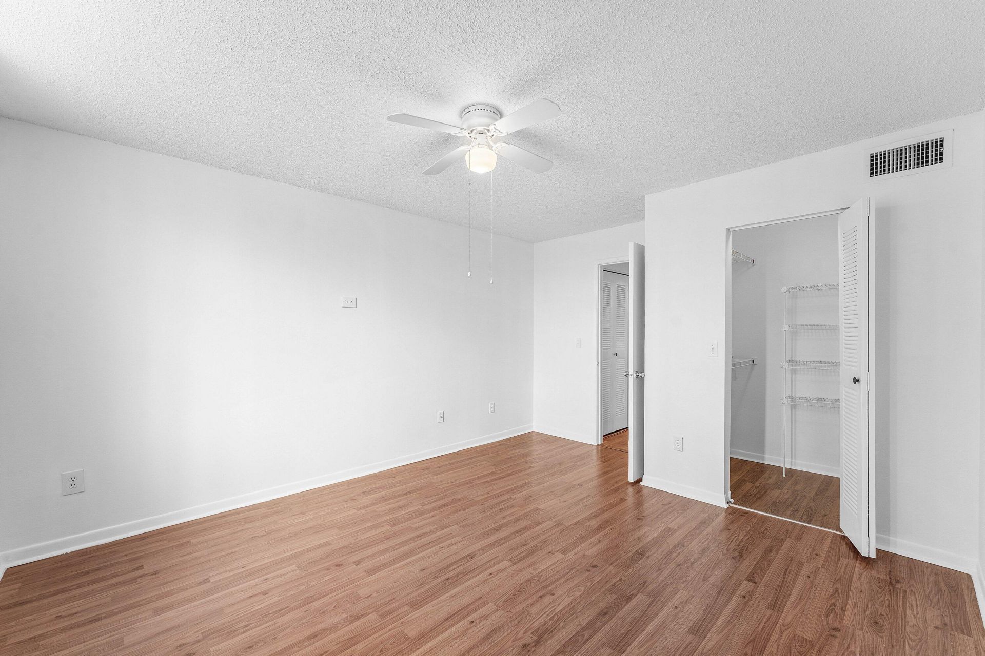 167 Yacht Club Way, Unit 205, Hypoluxo, FL 33462 Photo